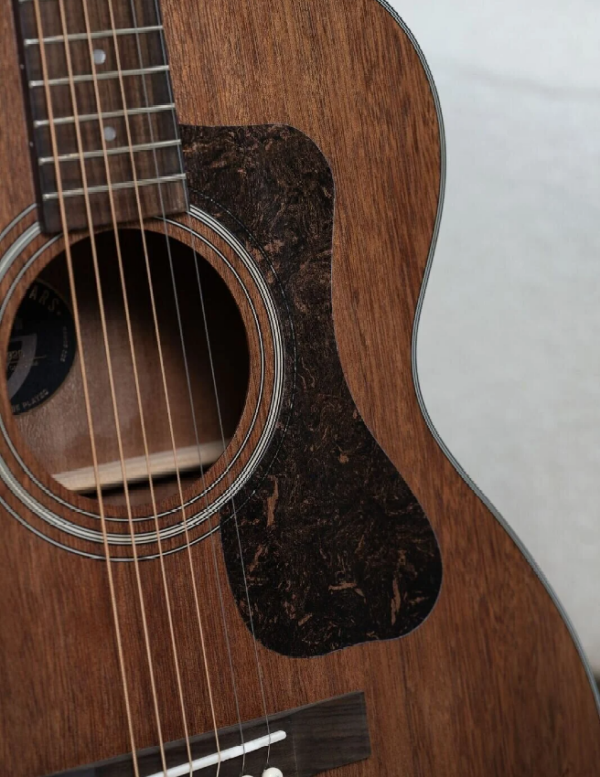 Guild OM-320 Acoustic Guitar - Image 3